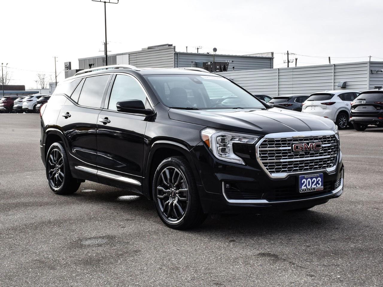2023 GMC Terrain AWD Denali Photo4