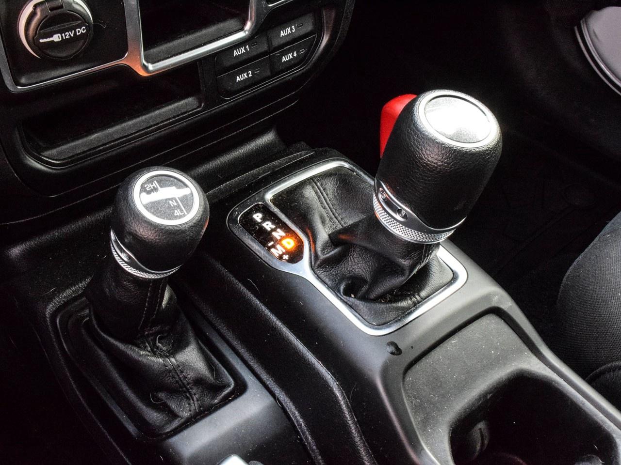 2023 Jeep Wrangler SPORT 2 DOOR 4X4 Photo