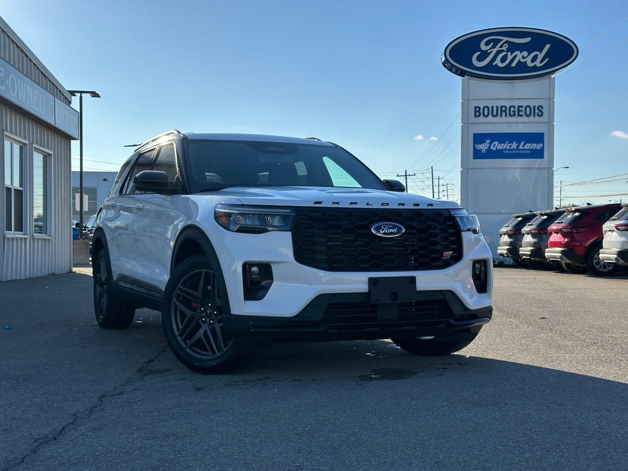 2026 Ford Explorer ST 4WD Photo0