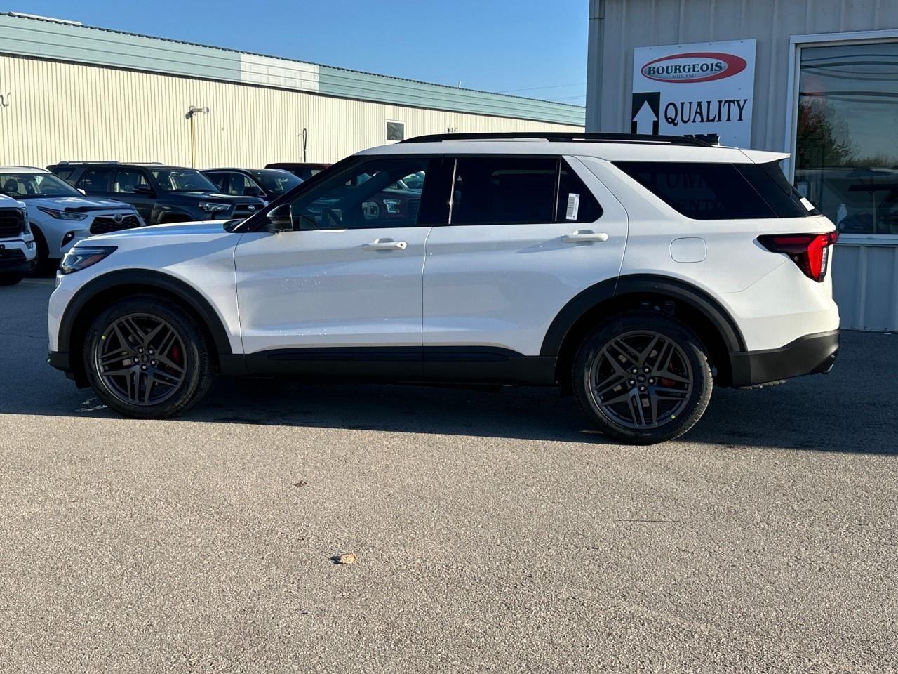 2026 Ford Explorer ST 4WD Photo