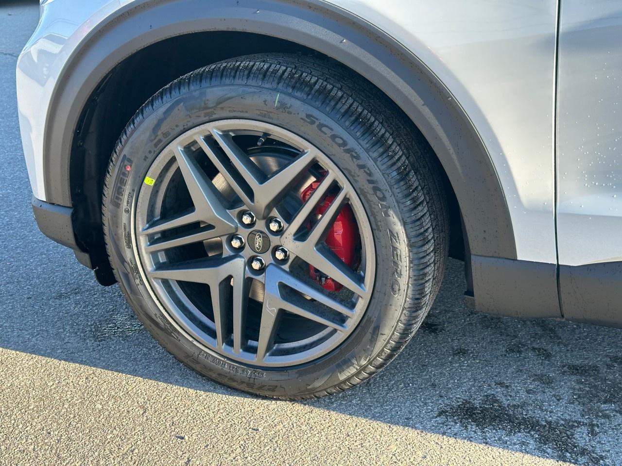 2026 Ford Explorer ST 4WD Photo