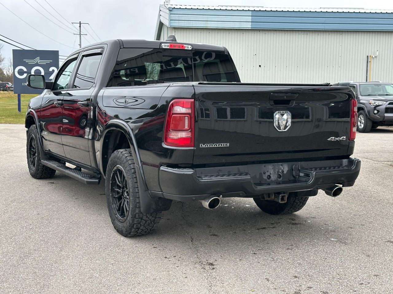 2022 RAM 1500 Laramie 4x4 Crew Cab 5'7" Box Photo