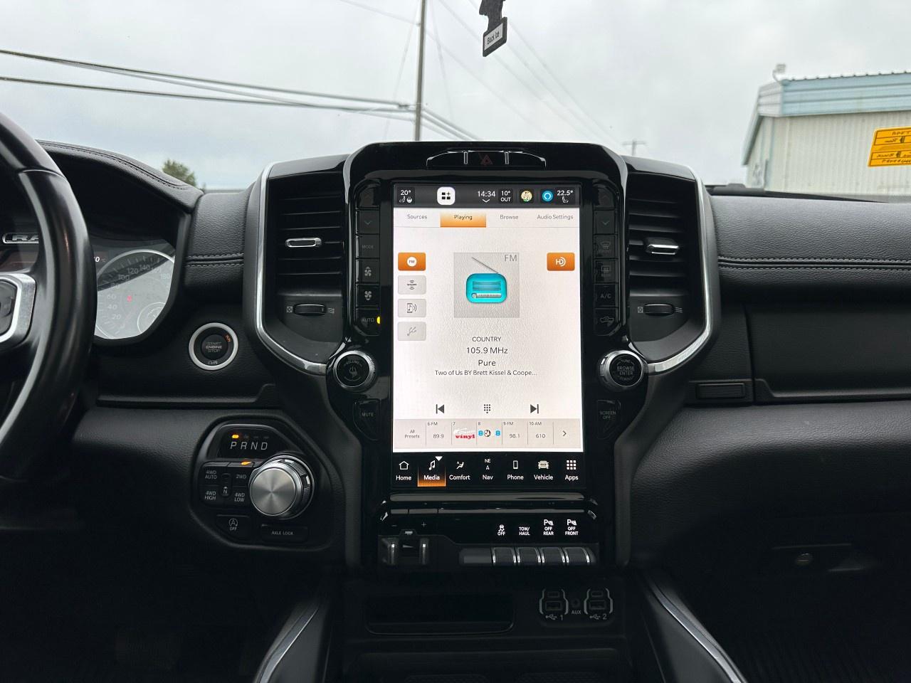 2022 RAM 1500 Laramie 4x4 Crew Cab 5'7" Box Photo