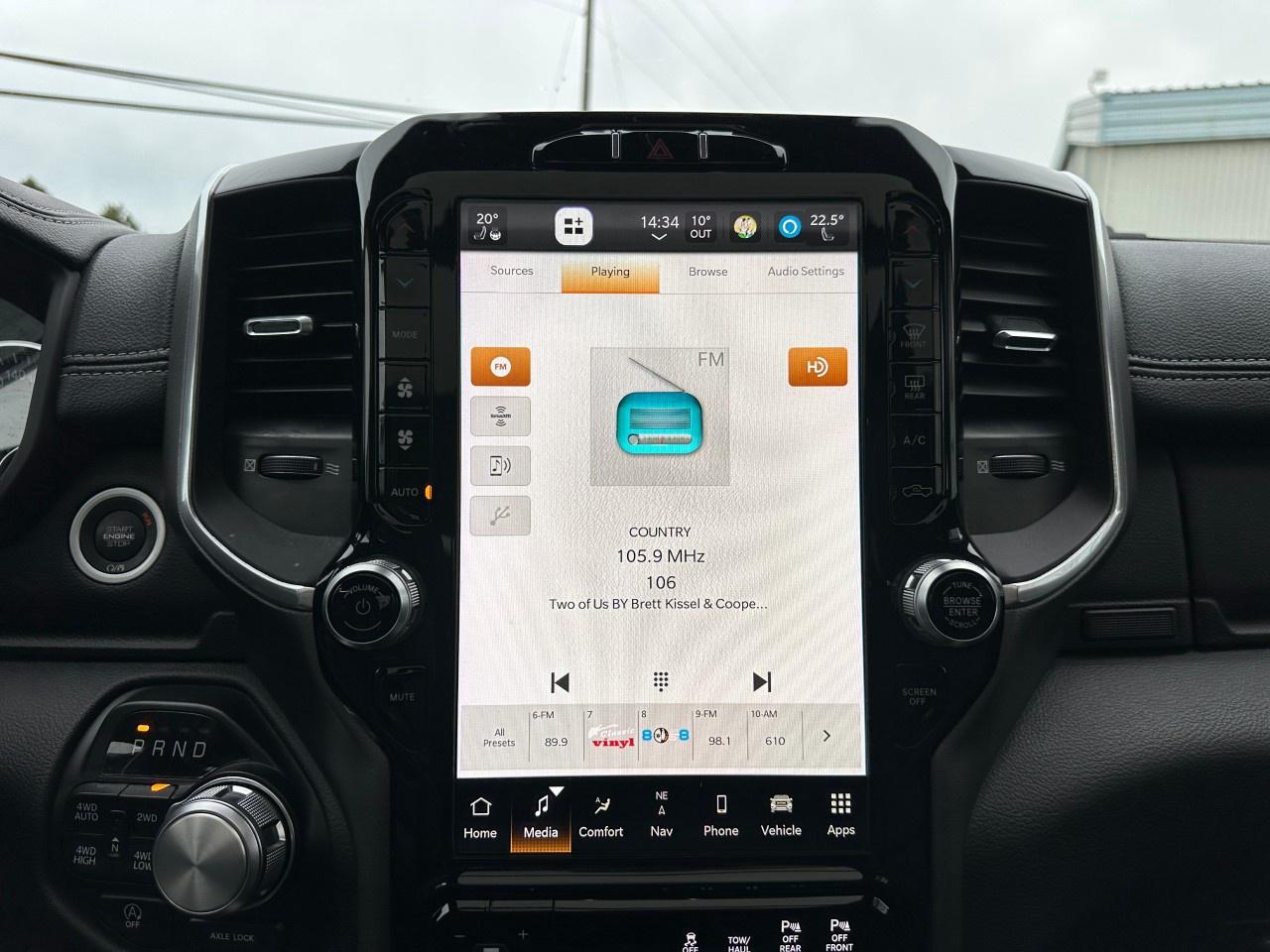 2022 RAM 1500 Laramie 4x4 Crew Cab 5'7" Box Photo