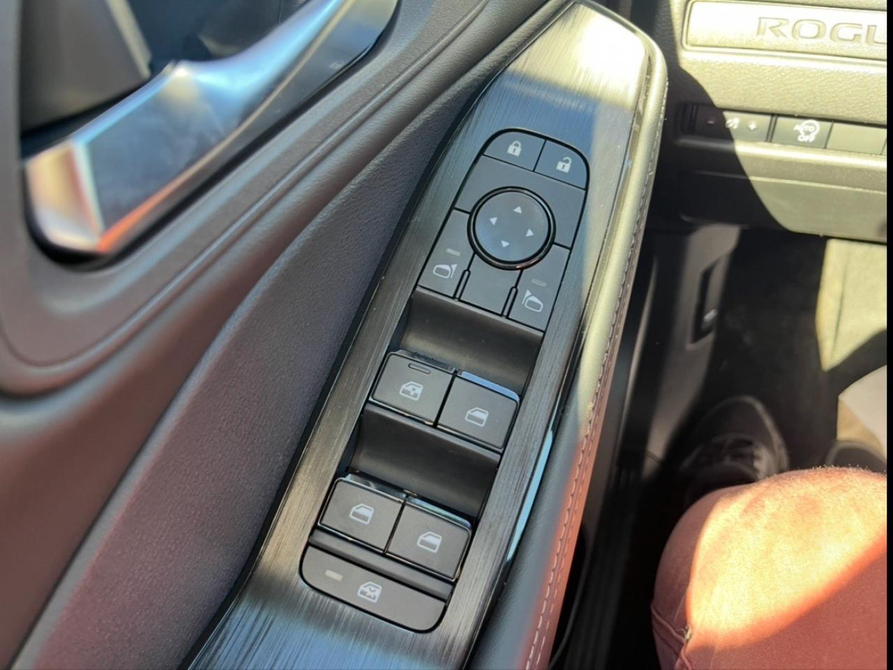 2025 Nissan Rogue AWD S Photo