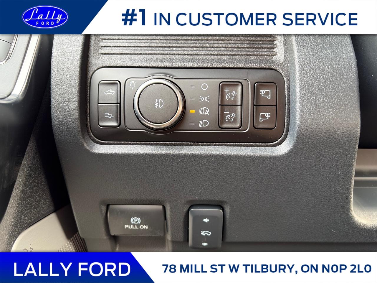 2026 Ford F-350 Platinum Photo