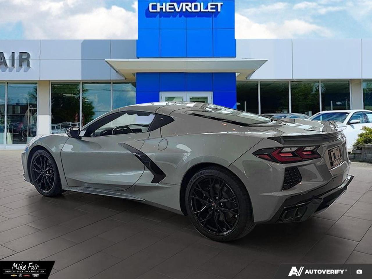 2024 Chevrolet Corvette Stingray Photo3