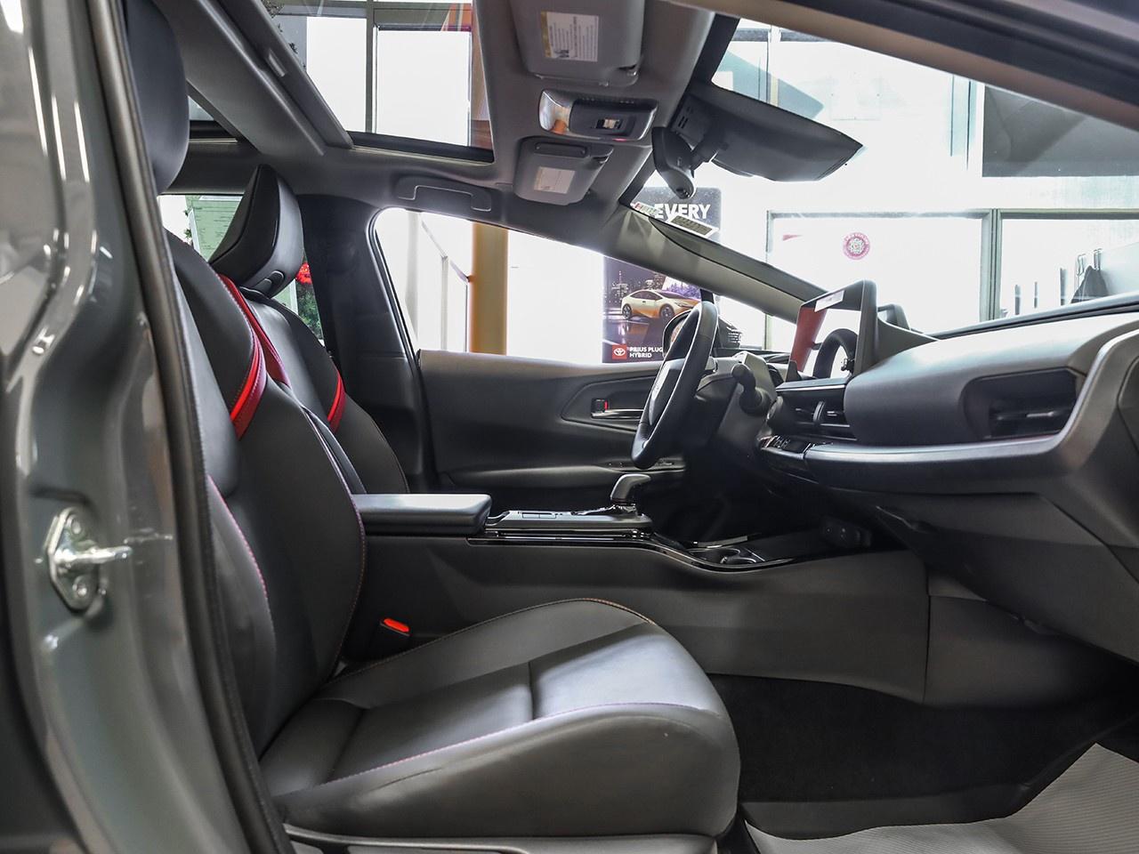 2026 Toyota Prius Plug-In Hybrid XSE Package Photo