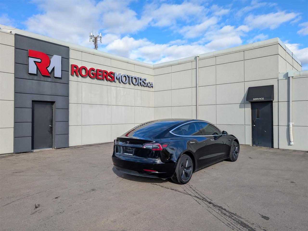 2018 Tesla Model 3 Mid Range Photo4