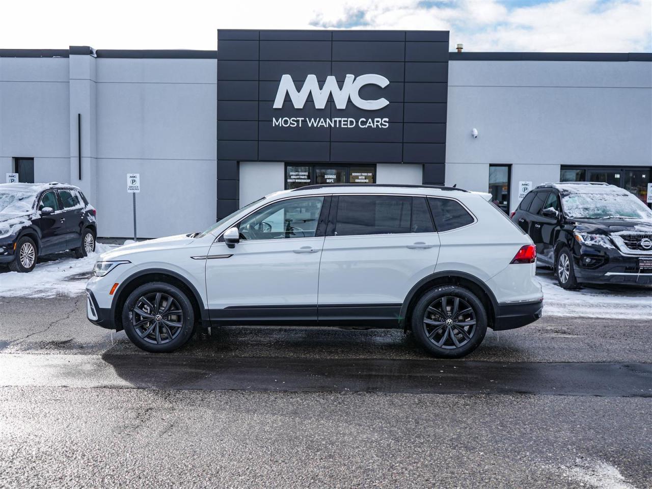 2024 Volkswagen Tiguan COMFORTLINE | PANORAMIC ROOF | NO ACCIDENTS Photo