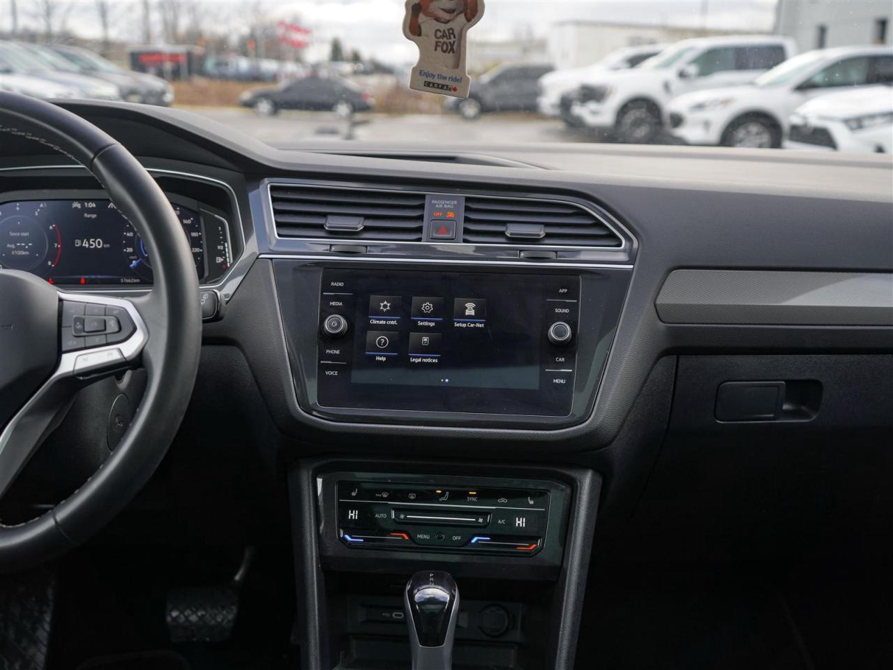 2024 Volkswagen Tiguan COMFORTLINE | PANORAMIC ROOF | NO ACCIDENTS Photo