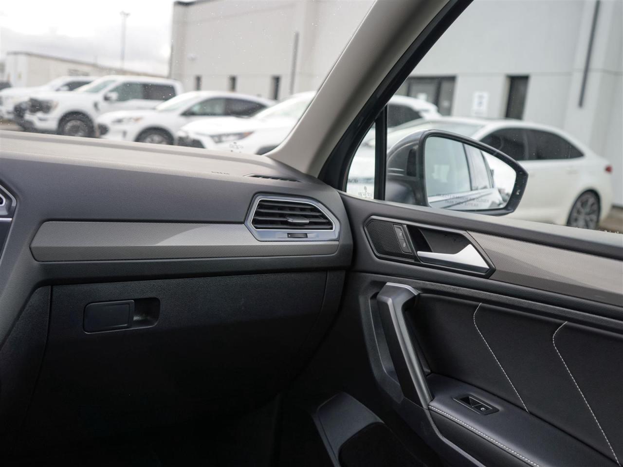 2024 Volkswagen Tiguan COMFORTLINE | PANORAMIC ROOF | NO ACCIDENTS Photo