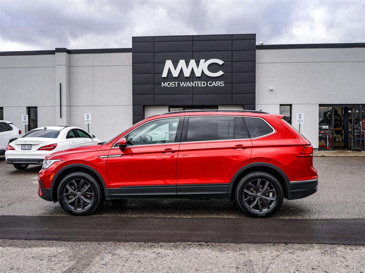 2024 Volkswagen Tiguan COMFORTLINE | PANORAMIC ROOF | NO ACCIDENTS Photo