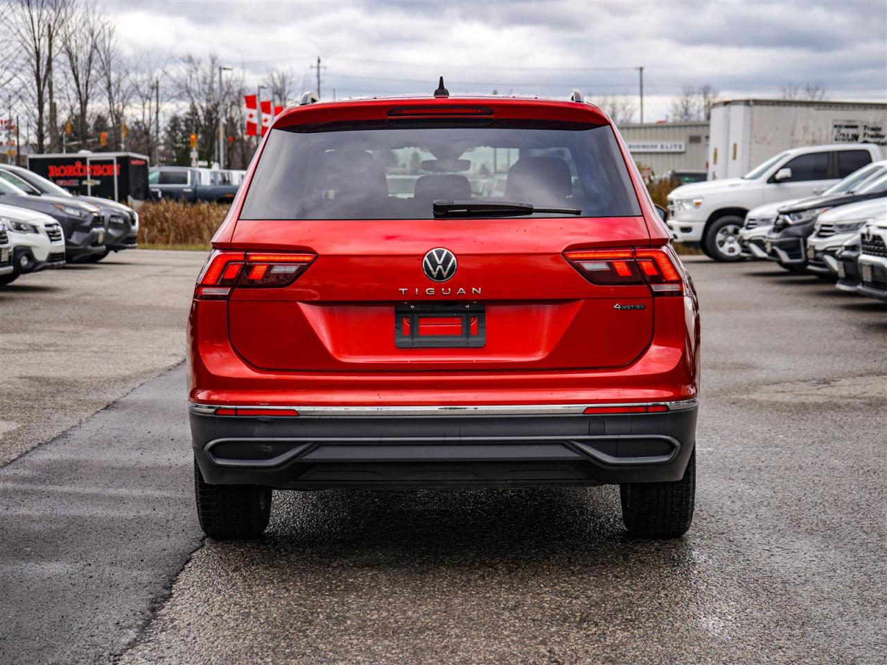 2024 Volkswagen Tiguan COMFORTLINE | PANORAMIC ROOF | NO ACCIDENTS Photo