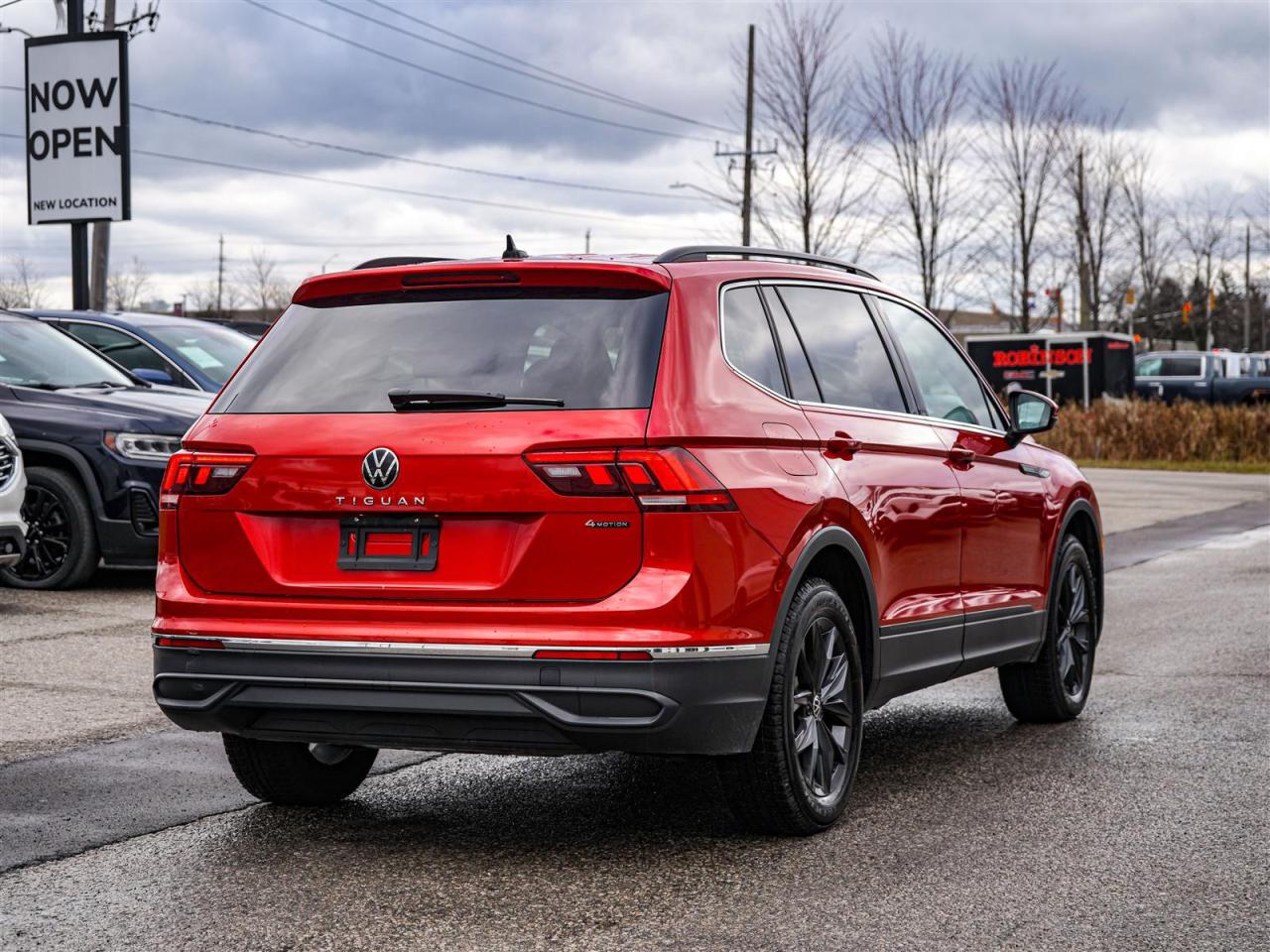2024 Volkswagen Tiguan COMFORTLINE | PANORAMIC ROOF | NO ACCIDENTS Photo
