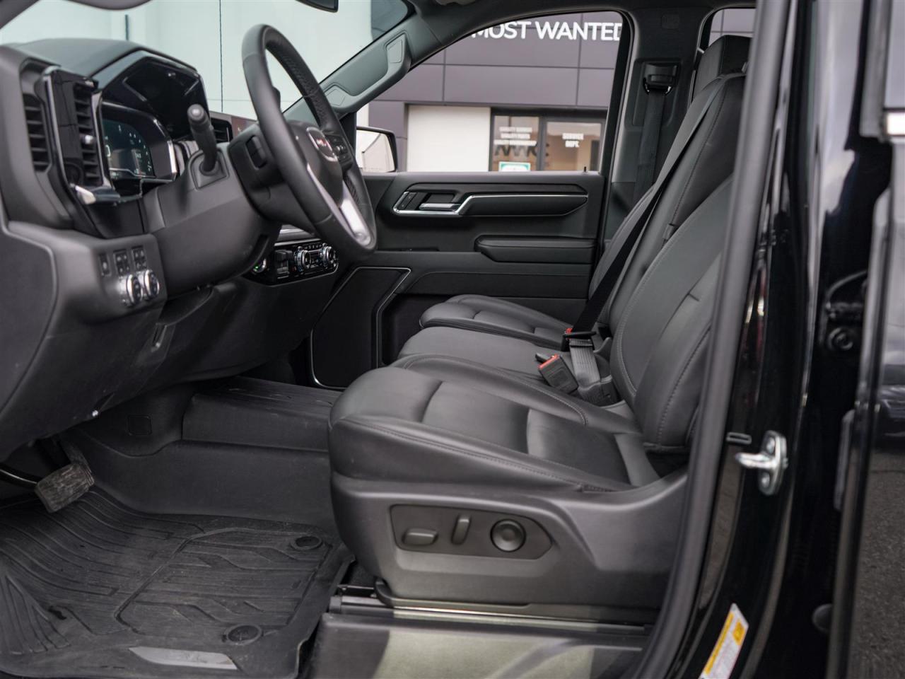 2023 GMC Sierra 1500 CREW | SLT | 5.3L V8 4x4 | LEATHER | X31 PKG Photo