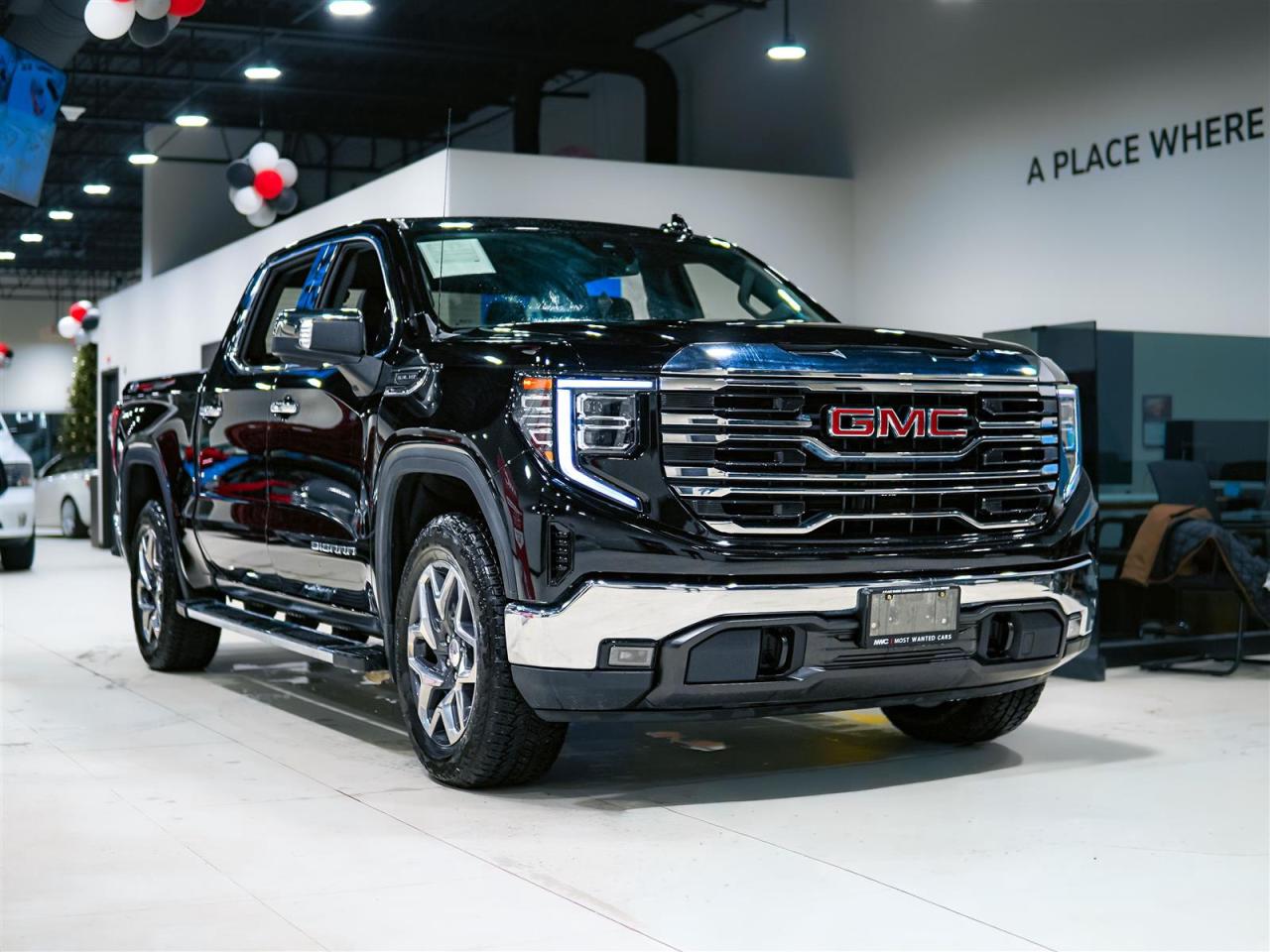 2023 GMC Sierra 1500 CREW | SLT | 5.3L V8 4x4 | LEATHER | X31 PKG Photo