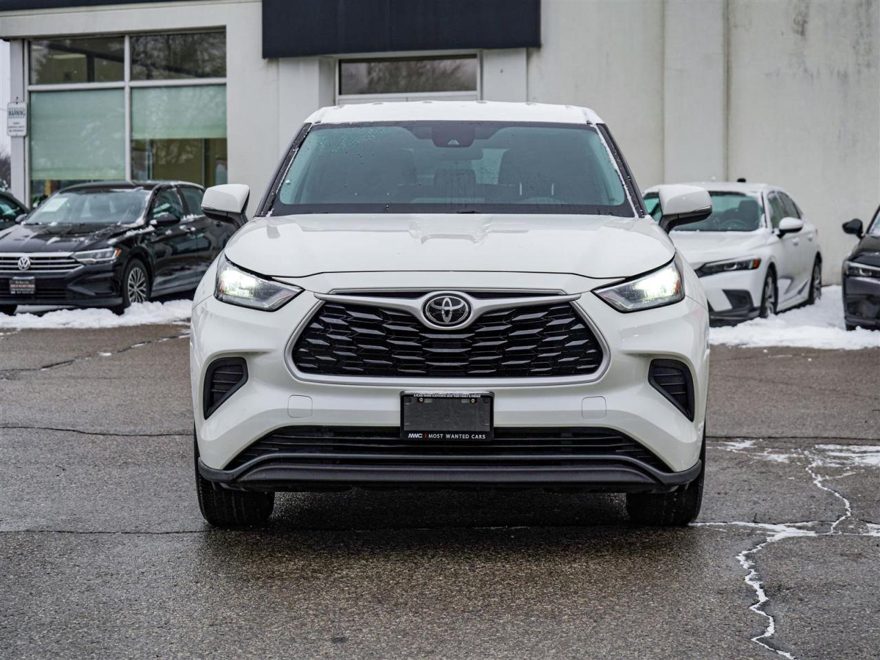 2020 Toyota Highlander LE | AWD | NO ACCIDENTS | 7 PASSENGER Photo2