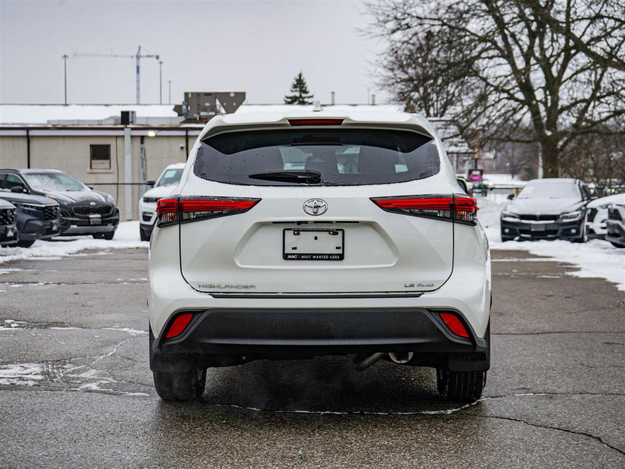 2020 Toyota Highlander LE | AWD | NO ACCIDENTS | 7 PASSENGER Photo