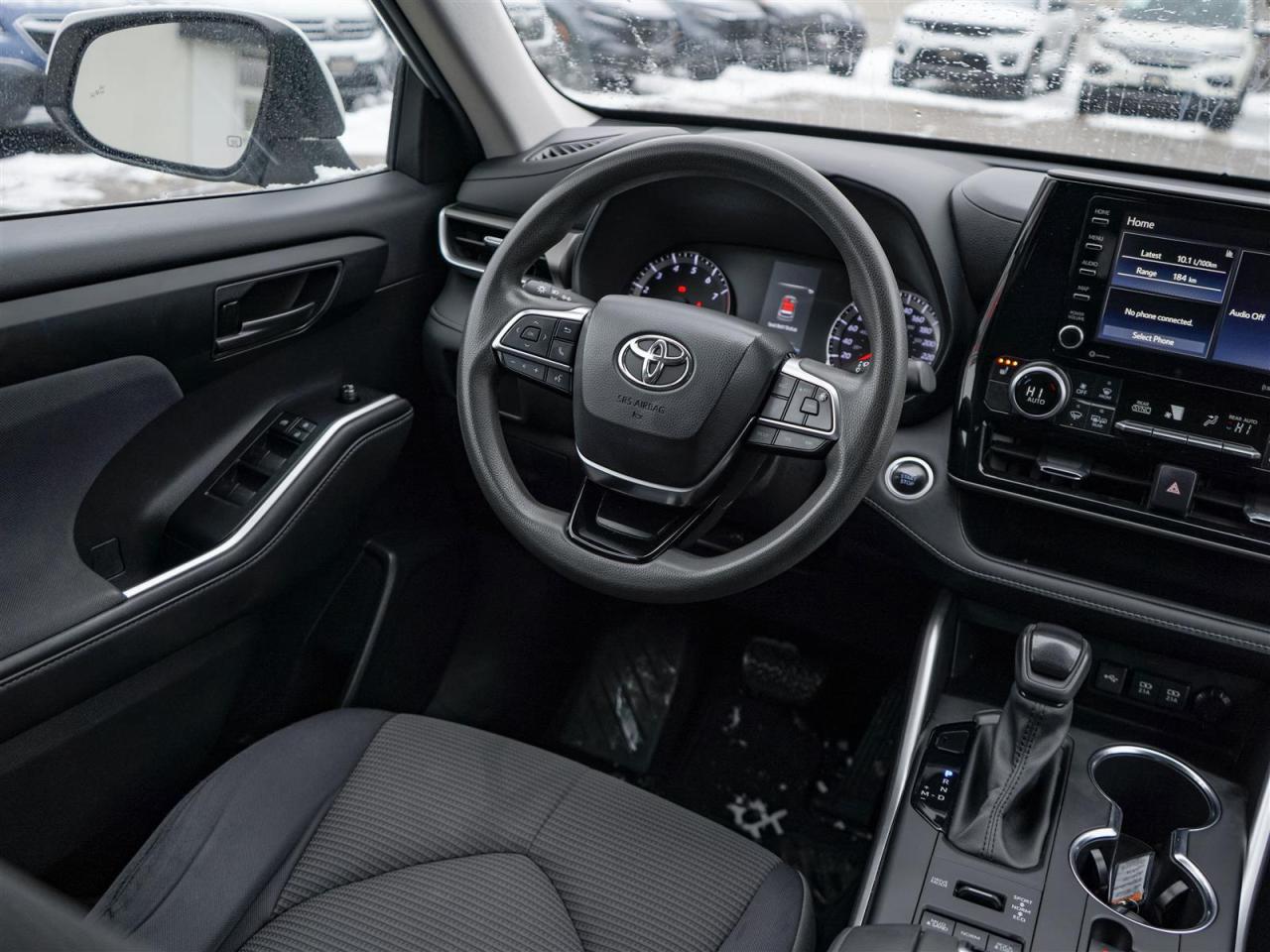 2020 Toyota Highlander LE | AWD | NO ACCIDENTS | 7 PASSENGER Photo