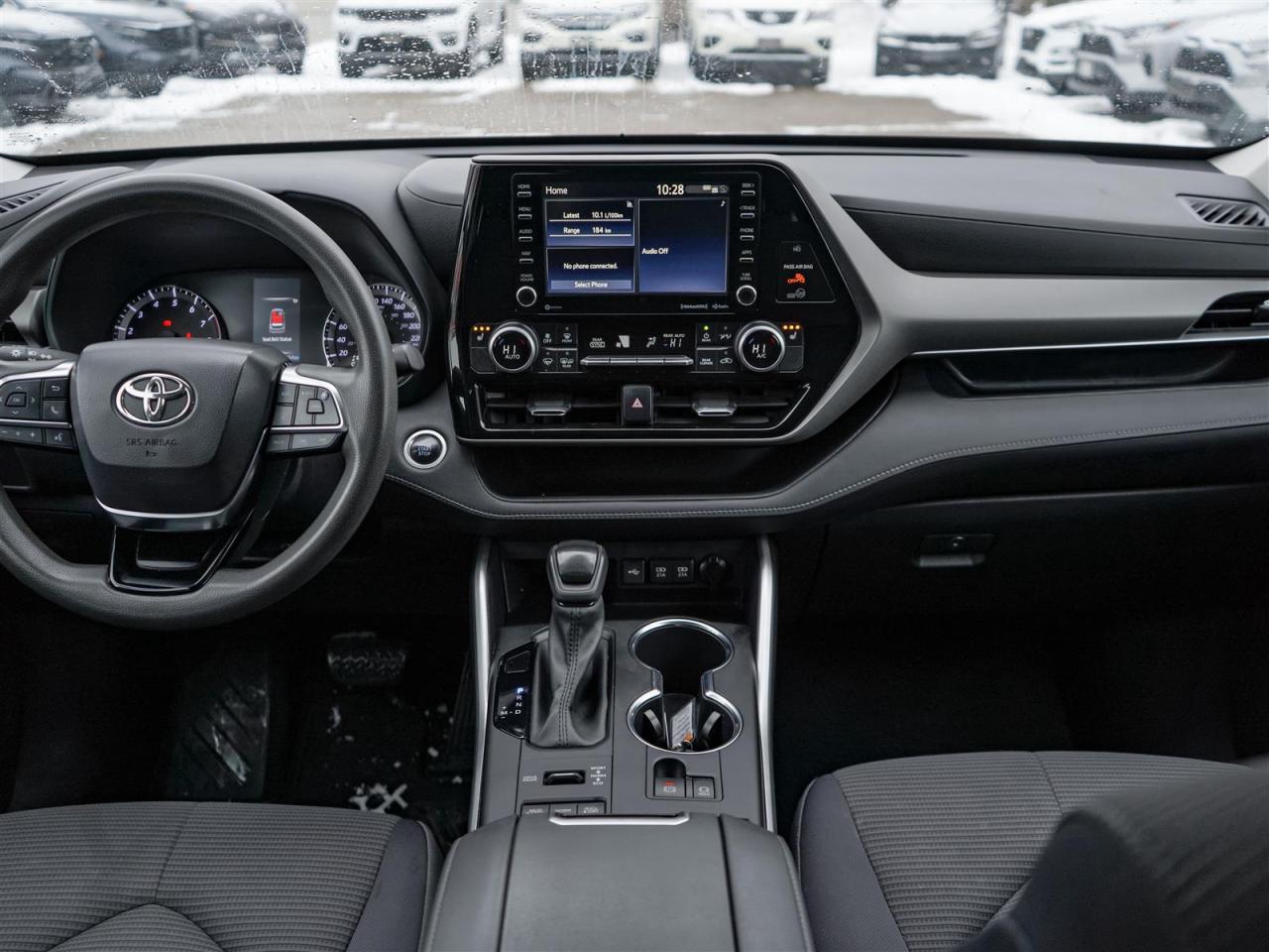 2020 Toyota Highlander LE | AWD | NO ACCIDENTS | 7 PASSENGER Photo