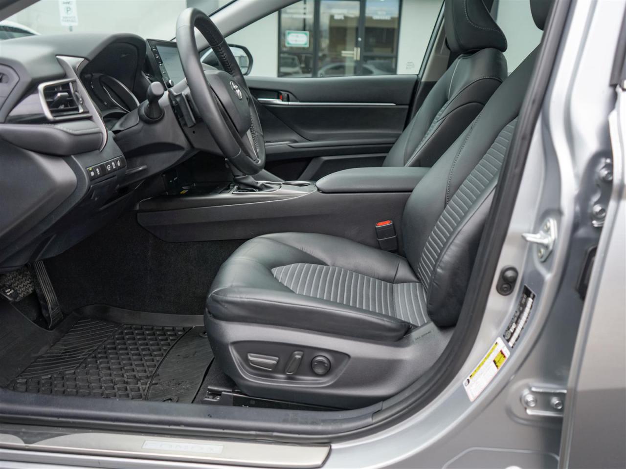 2024 Toyota Camry SE | UPGRADE | NO ACCIDENTS | 10 TOYOTA SERV REC Photo