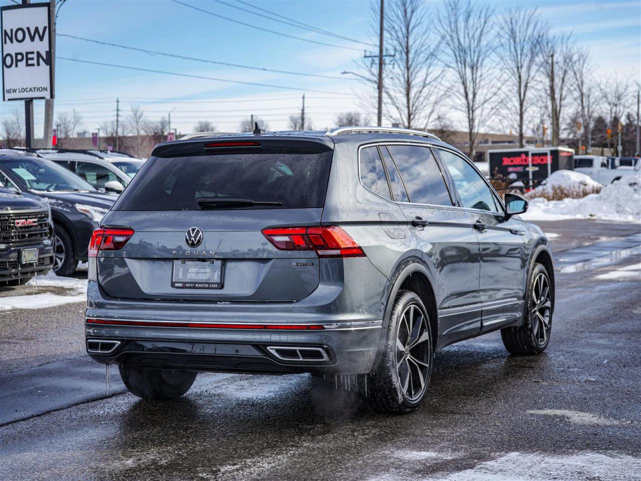 2023 Volkswagen Tiguan HIGHLINE | R-LINE | NO ACCIDENTS | VW SERVICED Photo