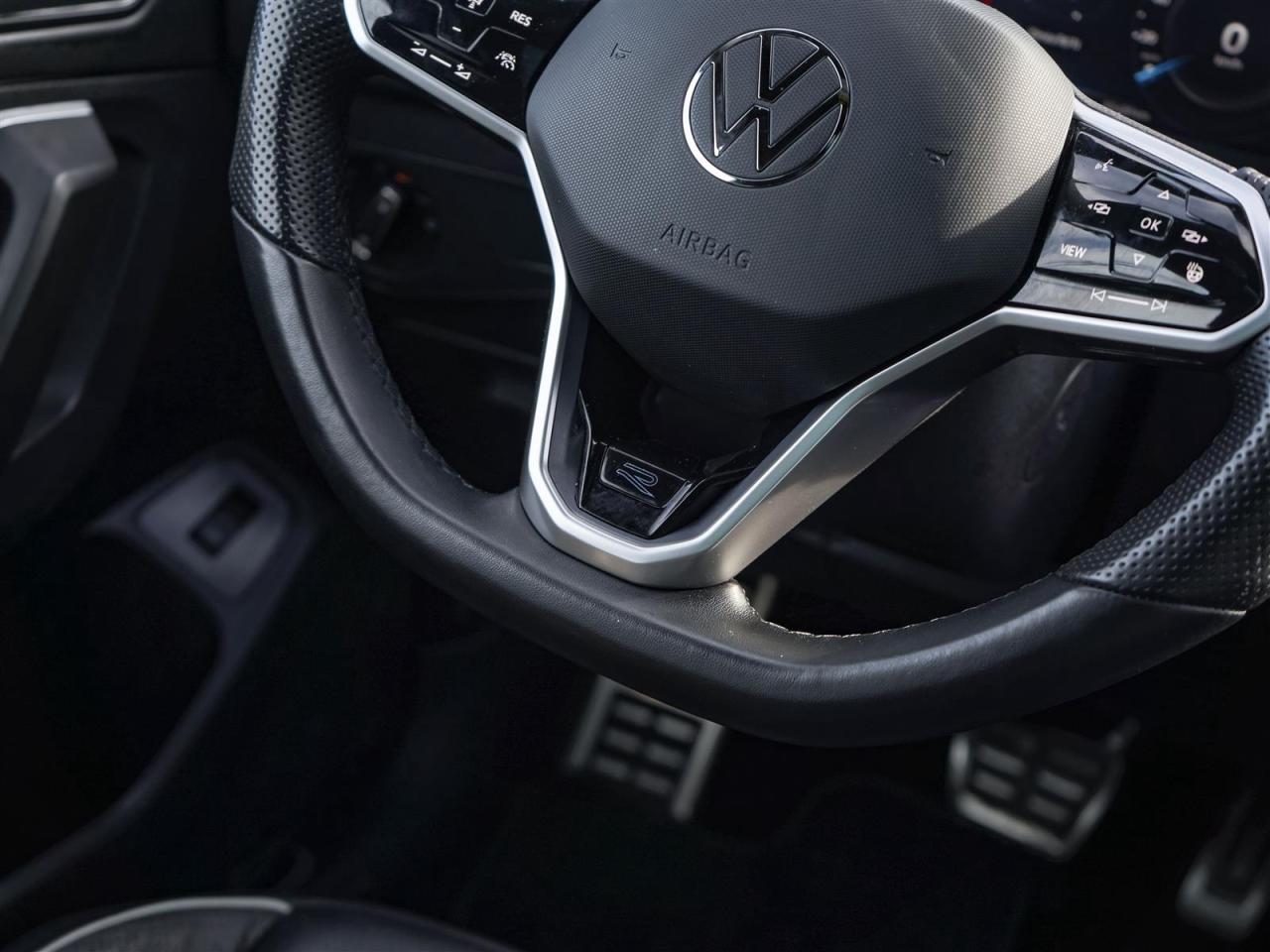 2023 Volkswagen Tiguan HIGHLINE | R-LINE | NO ACCIDENTS | VW SERVICED Photo