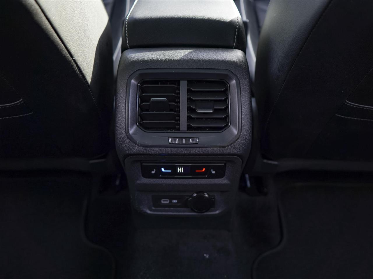 2023 Volkswagen Tiguan HIGHLINE | R-LINE | NO ACCIDENTS | VW SERVICED Photo