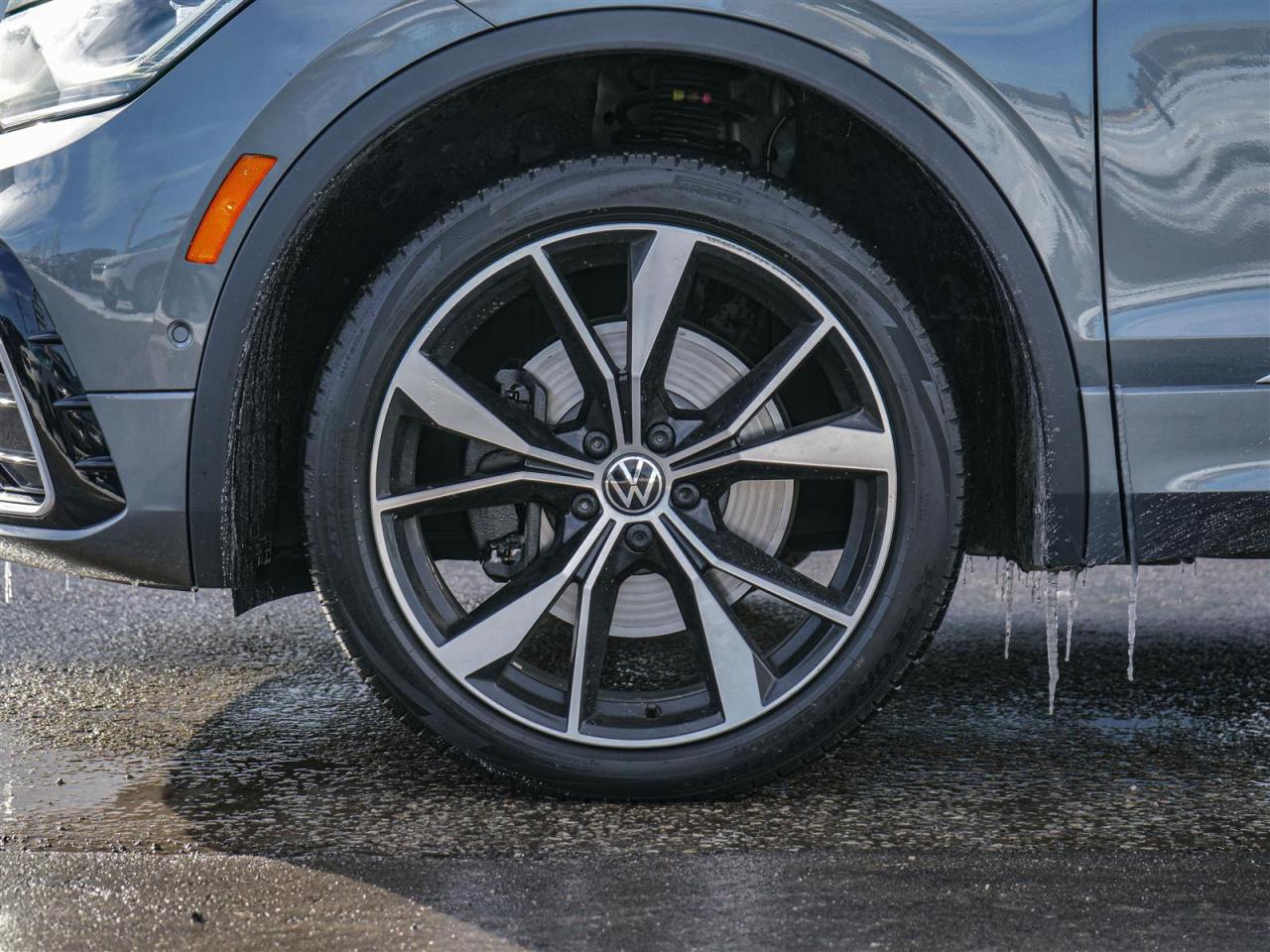 2023 Volkswagen Tiguan HIGHLINE | R-LINE | NO ACCIDENTS | VW SERVICED Photo