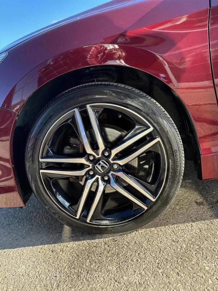 2017 Honda Accord Touring V6 Photo