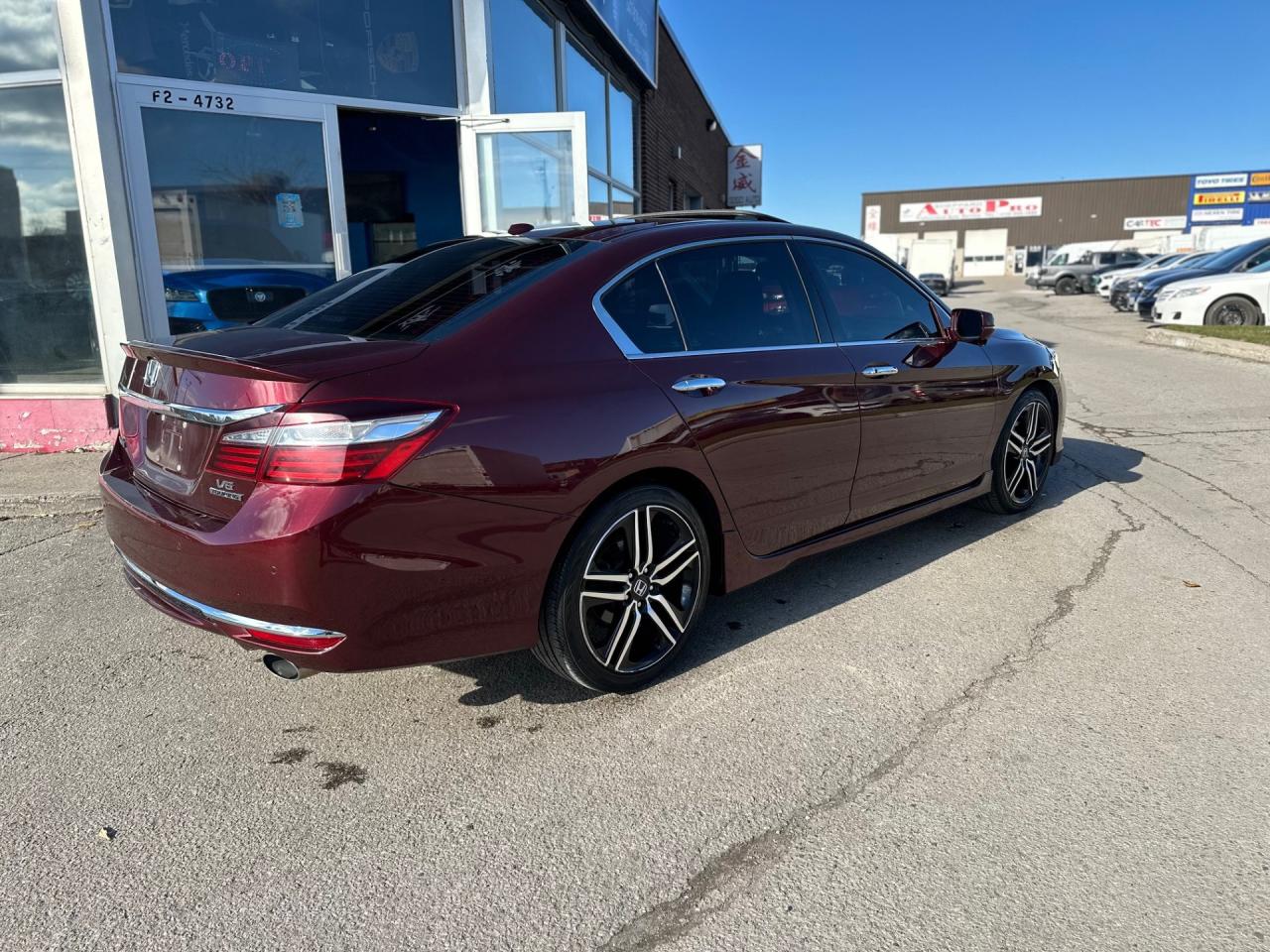 2017 Honda Accord Touring V6 Photo