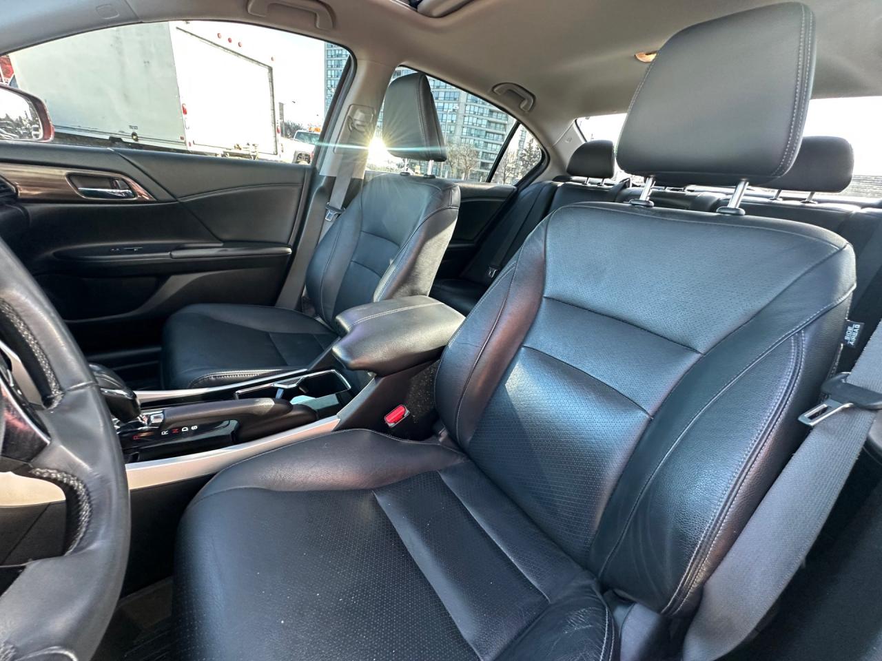 2017 Honda Accord Touring V6 Photo