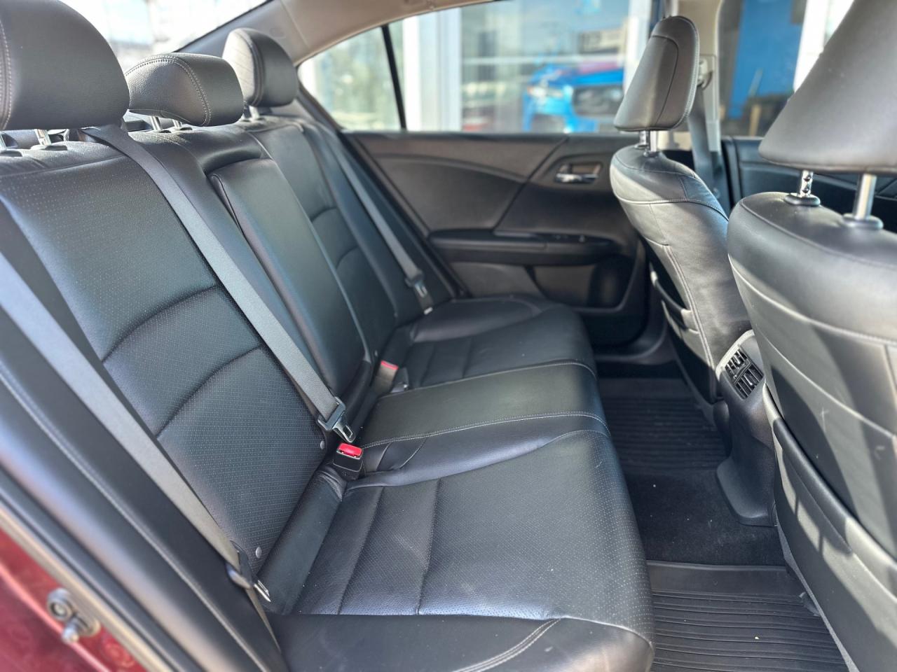 2017 Honda Accord Touring V6 Photo