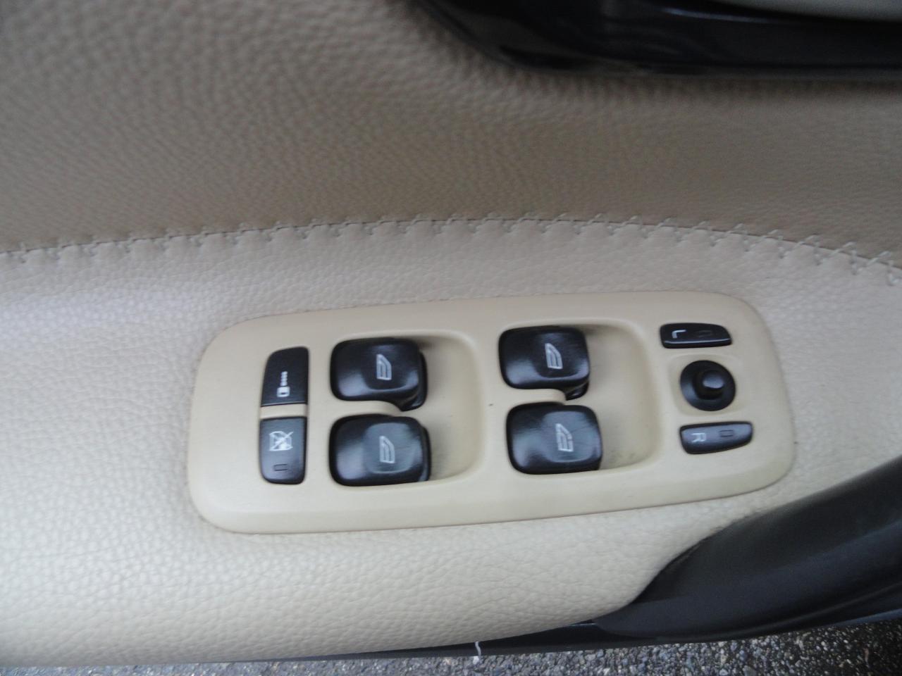 2005 Volvo XC70 CROSS COUNTRY DOC FEE ONLY $195 - Photo #24