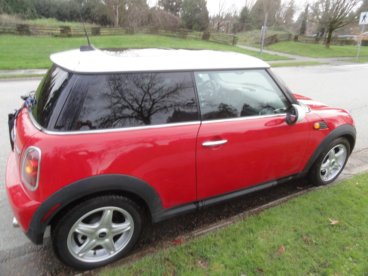 2010 MINI Cooper DOC FEE ONLY $ 195 - Photo #6