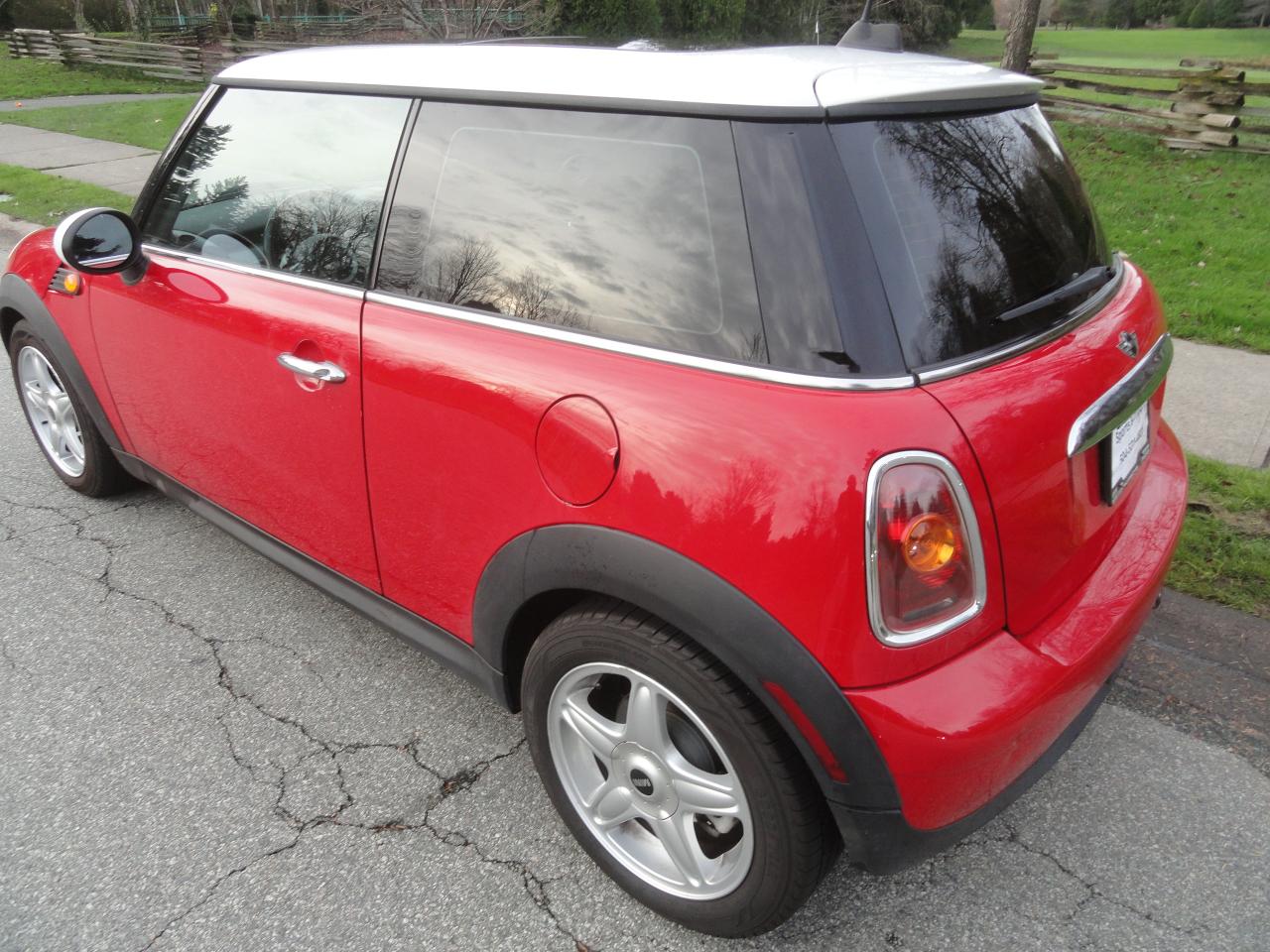 2010 MINI Cooper DOC FEE ONLY $ 195 - Photo #4