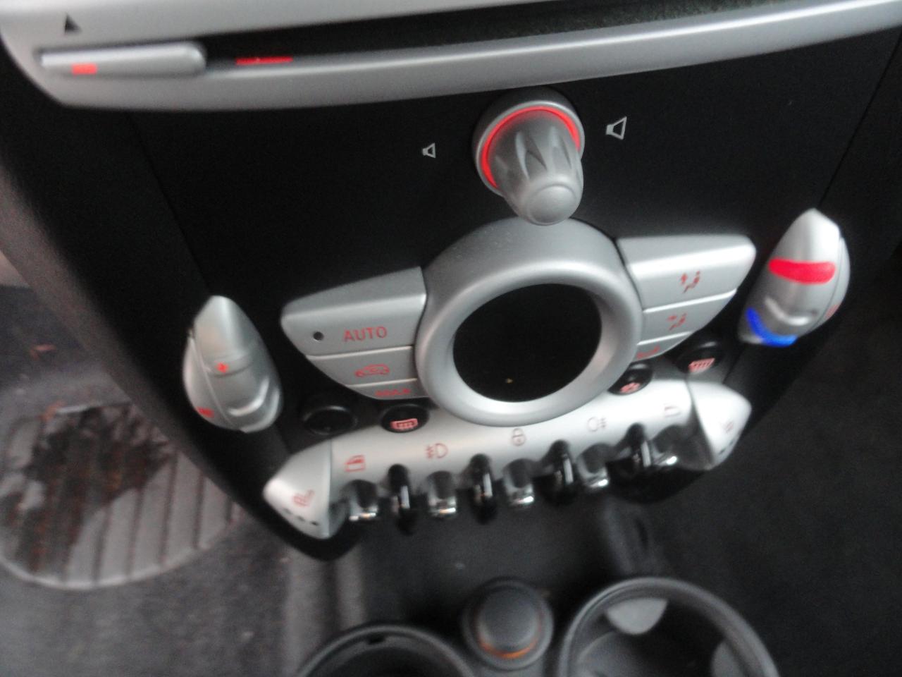 2010 MINI Cooper DOC FEE ONLY $ 195 - Photo #27