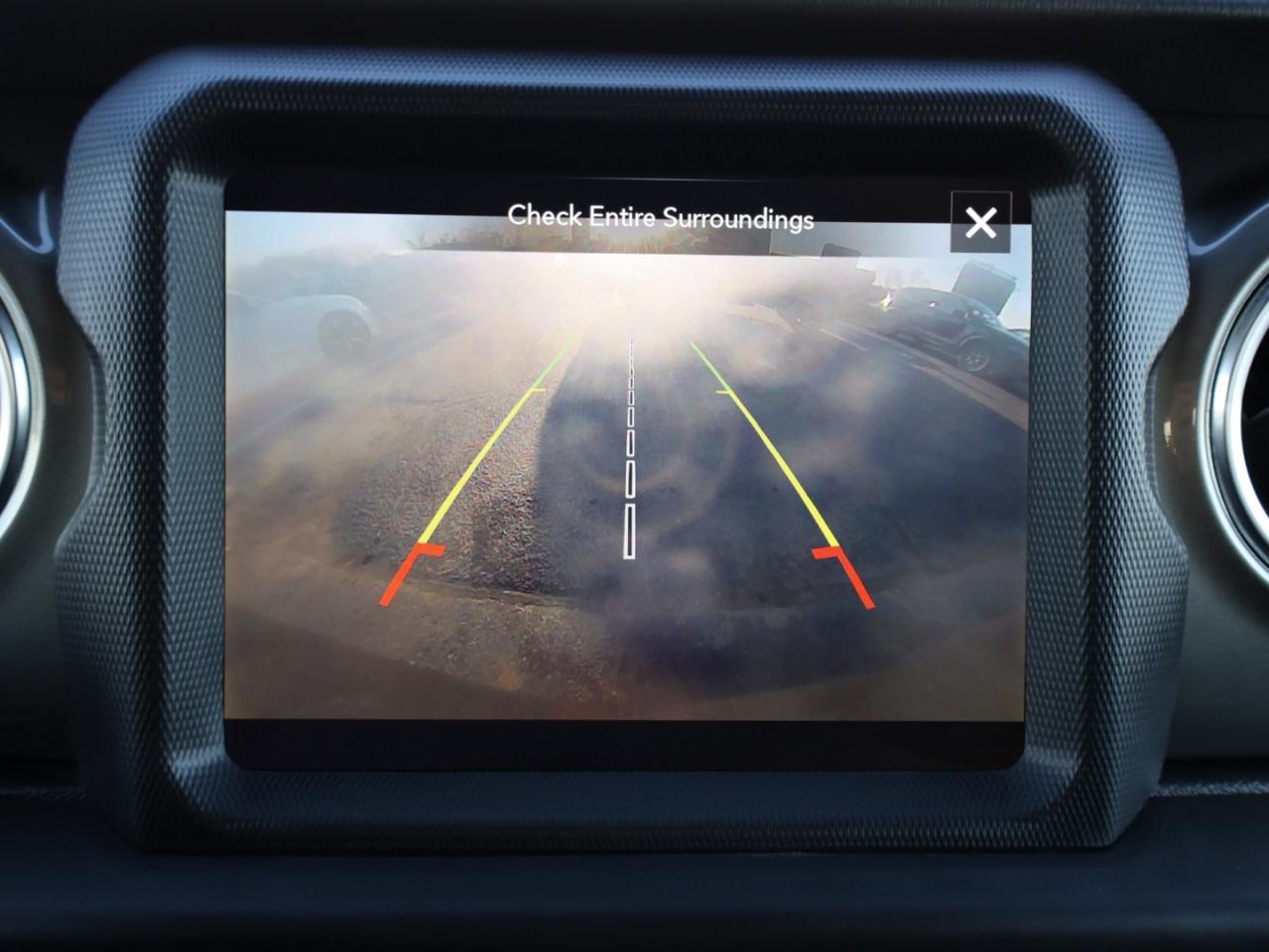 2018 Jeep Wrangler JK UNLIMITED SAHARA 4WD CERTIFIED *1 OWNER*ACCIDENT FREE*DODGE MAINTAIN* CAMERA NAV BLUETOOTH HEATED SEATS/STEERING CRUISE ALLOYS - Photo #21