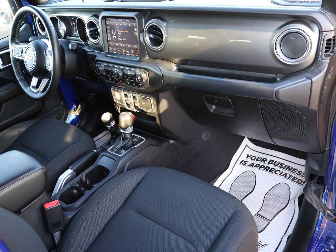 2018 Jeep Wrangler JK UNLIMITED SAHARA 4WD CERTIFIED *1 OWNER*ACCIDENT FREE*DODGE MAINTAIN* CAMERA NAV BLUETOOTH HEATED SEATS/STEERING CRUISE ALLOYS Photo