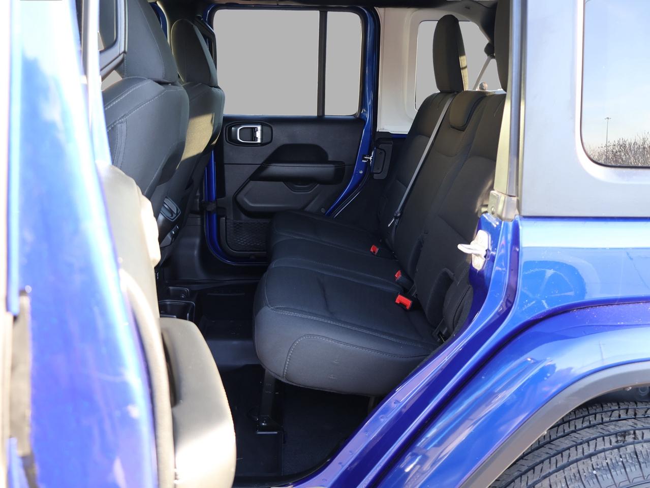 2018 Jeep Wrangler JK UNLIMITED SAHARA 4WD CERTIFIED *1 OWNER*ACCIDENT FREE*DODGE MAINTAIN* CAMERA NAV BLUETOOTH HEATED SEATS/STEERING CRUISE ALLOYS Photo