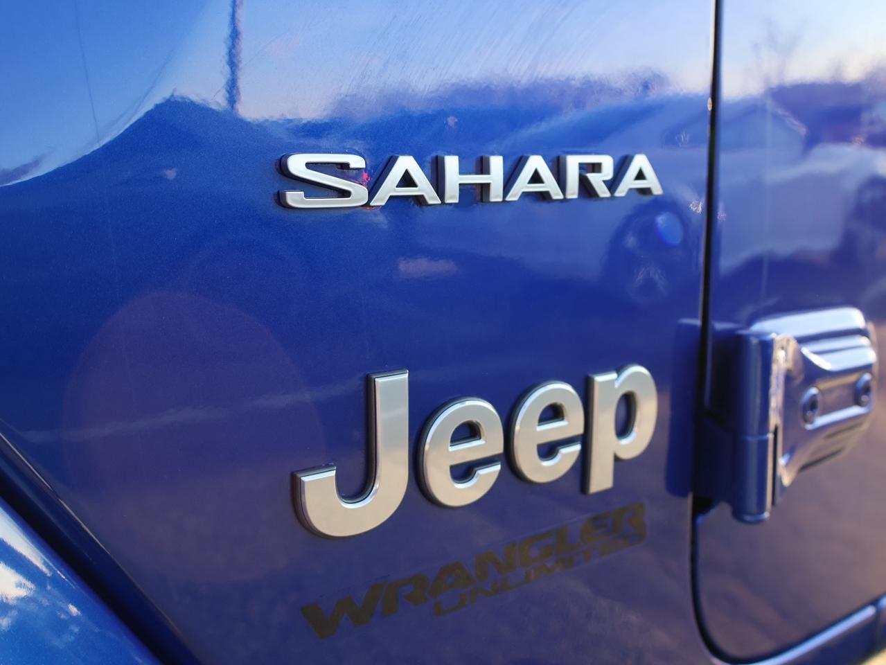 2018 Jeep Wrangler JK UNLIMITED SAHARA 4WD CERTIFIED *1 OWNER*ACCIDENT FREE*DODGE MAINTAIN* CAMERA NAV BLUETOOTH HEATED SEATS/STEERING CRUISE ALLOYS Photo