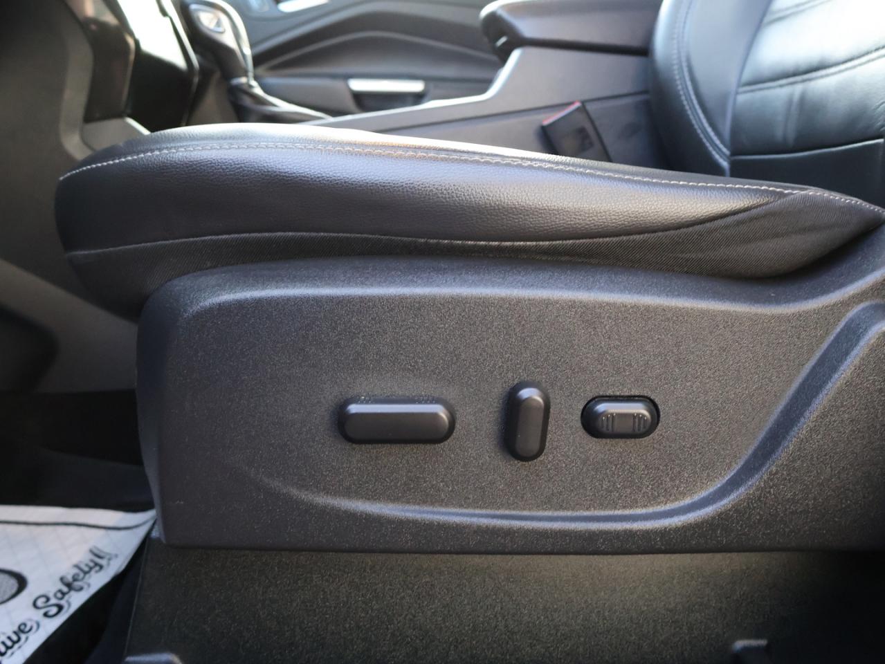 2018 Ford Escape TITANIUM 4WD CERTIFIED *1 OWNER*ACCIDENT FREE* CAMERA NAV BLUETOOTH LEATHER HEATED SEATS P.ROOF B.SPOT CRUISE ALLOYS - Photo #28