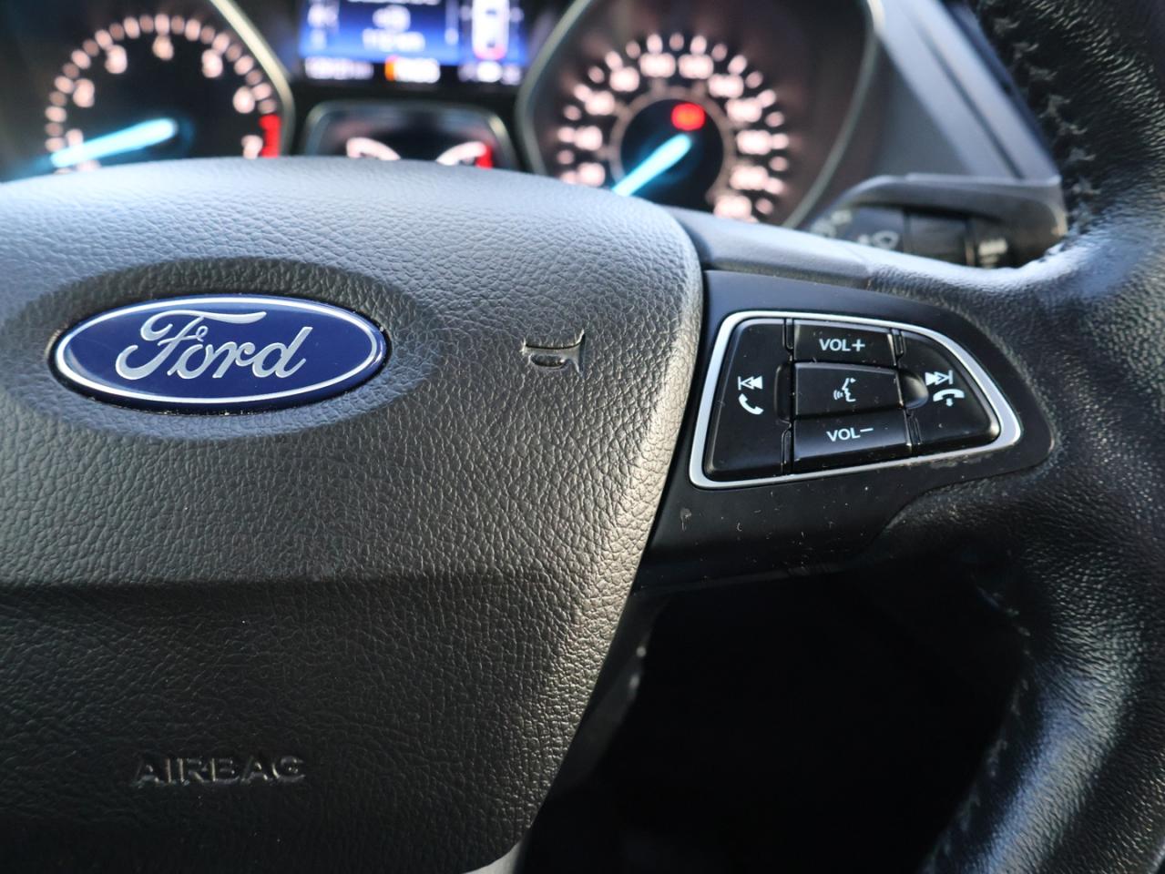 2018 Ford Escape TITANIUM 4WD CERTIFIED *1 OWNER*ACCIDENT FREE* CAMERA NAV BLUETOOTH LEATHER HEATED SEATS P.ROOF B.SPOT CRUISE ALLOYS - Photo #33