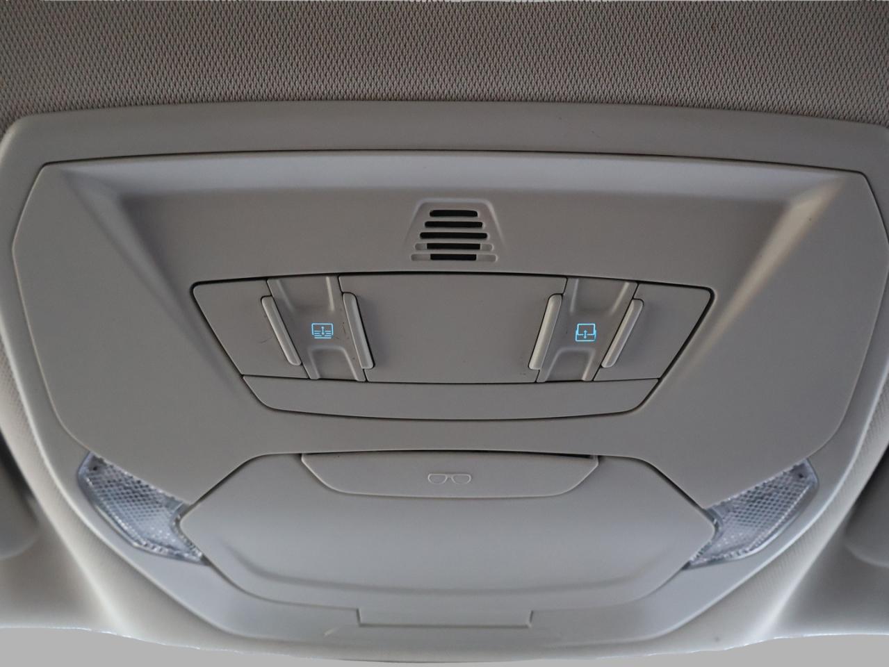 2018 Ford Escape TITANIUM 4WD CERTIFIED *1 OWNER*ACCIDENT FREE* CAMERA NAV BLUETOOTH LEATHER HEATED SEATS P.ROOF B.SPOT CRUISE ALLOYS - Photo #36