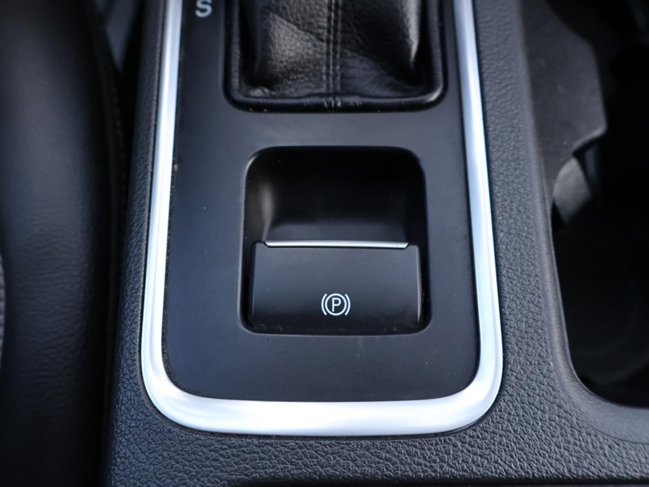 2018 Ford Escape TITANIUM 4WD CERTIFIED *1 OWNER*ACCIDENT FREE* CAMERA NAV BLUETOOTH LEATHER HEATED SEATS P.ROOF B.SPOT CRUISE ALLOYS - Photo #35