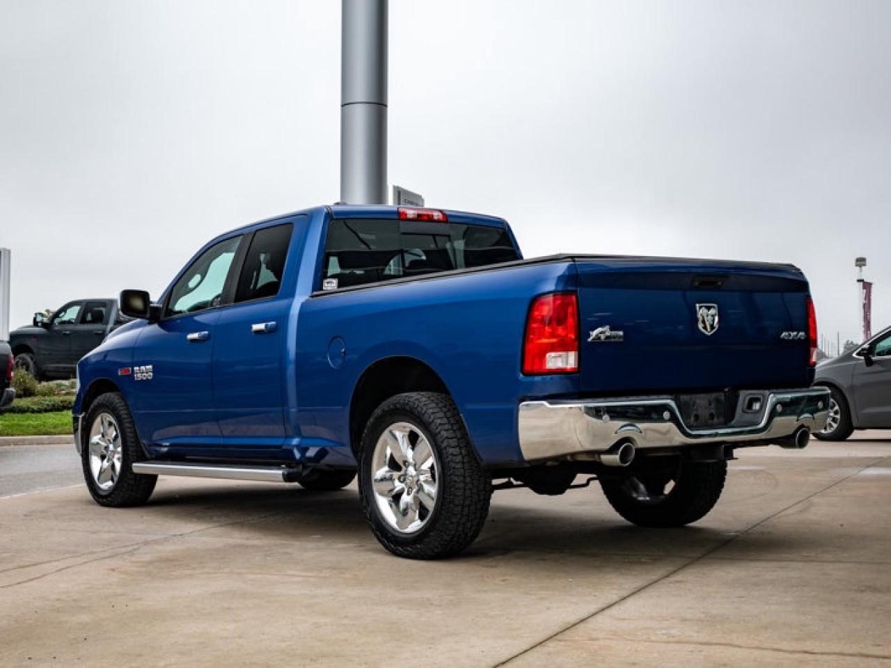 2015 RAM 1500 Big Horn Photo4