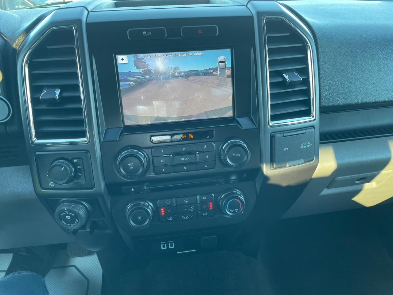 2016 Ford F-150 4WD SUPERCREW 145" XLT NAVI CERTIFED NEW TIRES - Photo #20