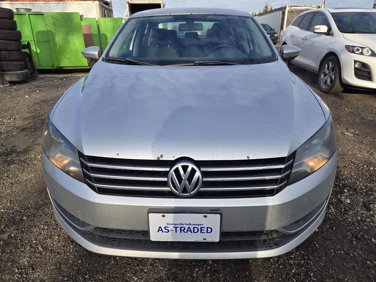 2012 Volkswagen Passat 2.5L Auto Trendline - Photo #2