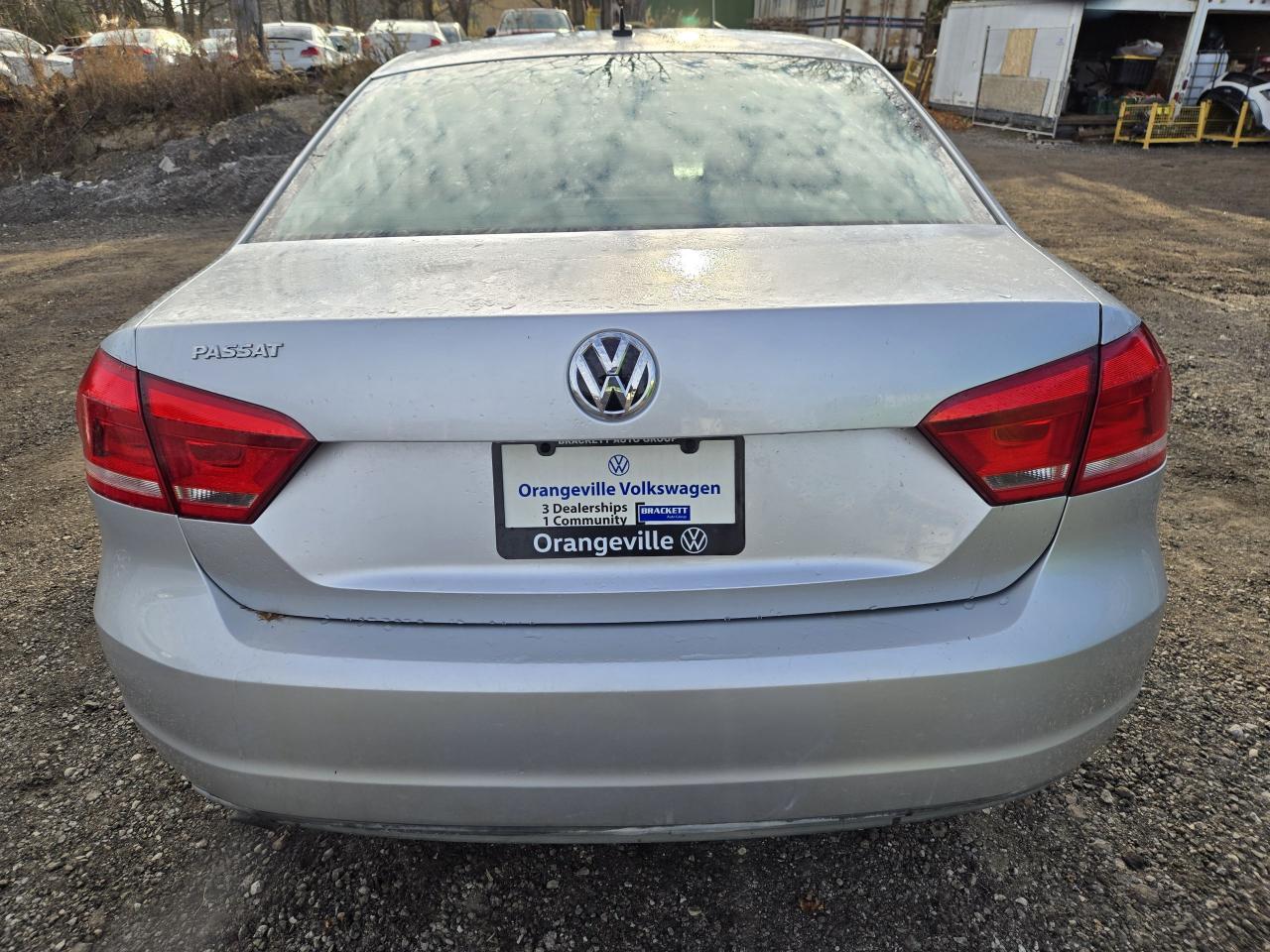 2012 Volkswagen Passat 2.5L Auto Trendline - Photo #6